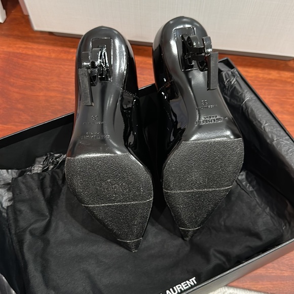 OPYUM PUMPS IN PATENT LEATHER WITH BLACK HEEL - Picture 6 of 6